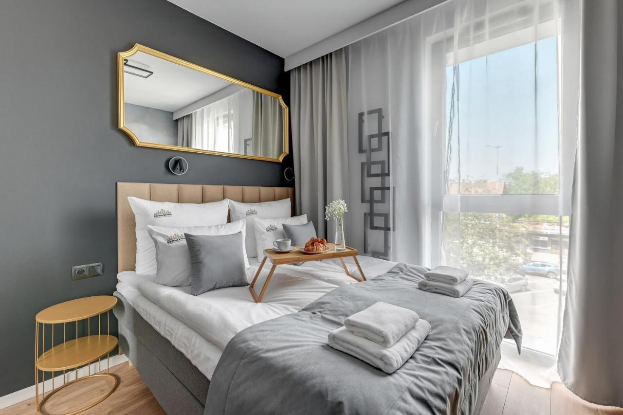 City Center Garden Gates Boutique By Downtown Apartments Danzica Esterno foto